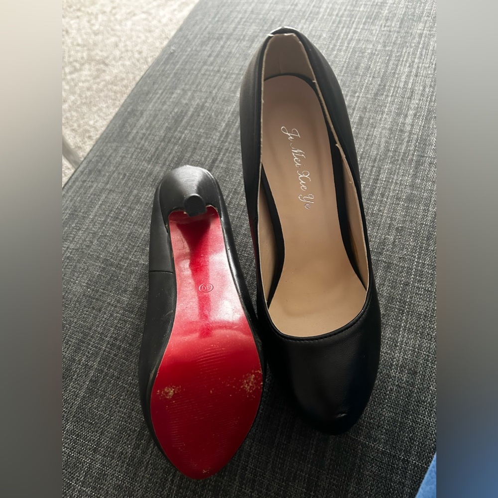 Ji Mei Xie Ye heels stilettos Black Red bottoms